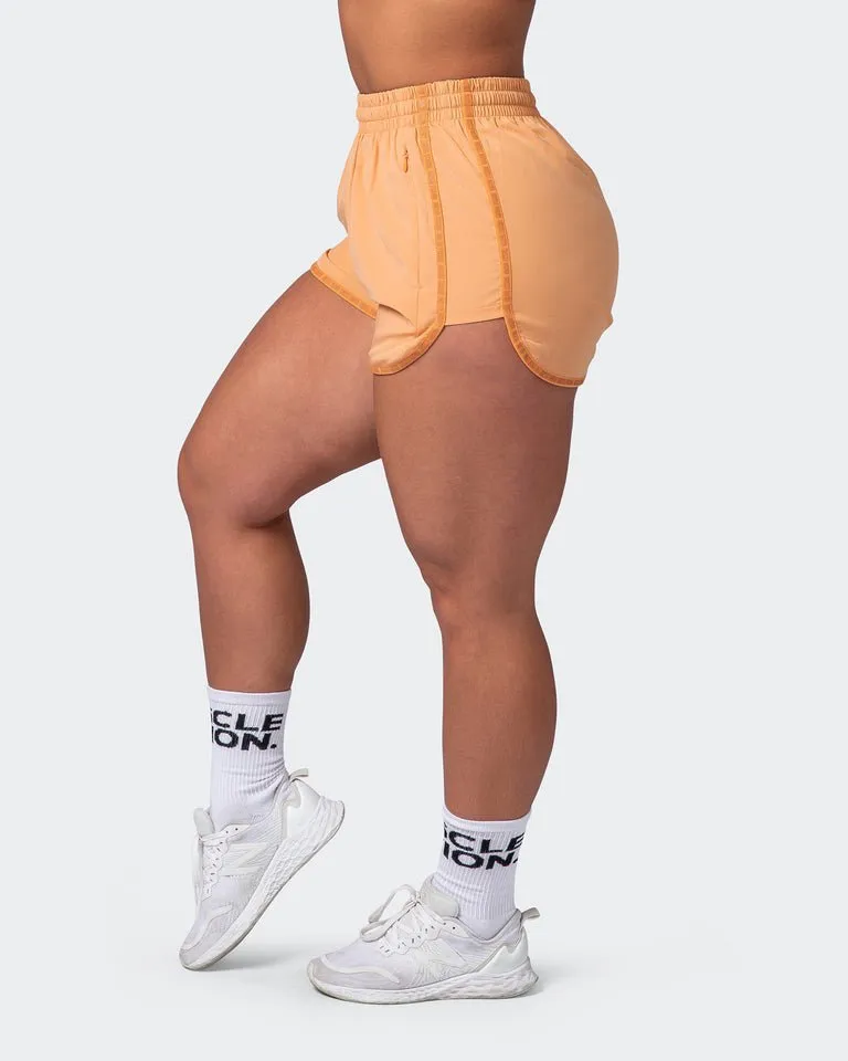 Pump Up Shorts Apricot