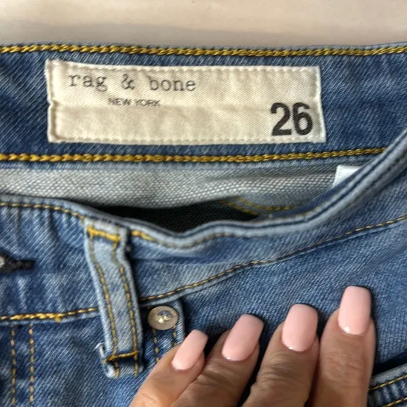 RAG &amp; Bone Dre Low Rise boyfriend jeans size 26 Quartz color way