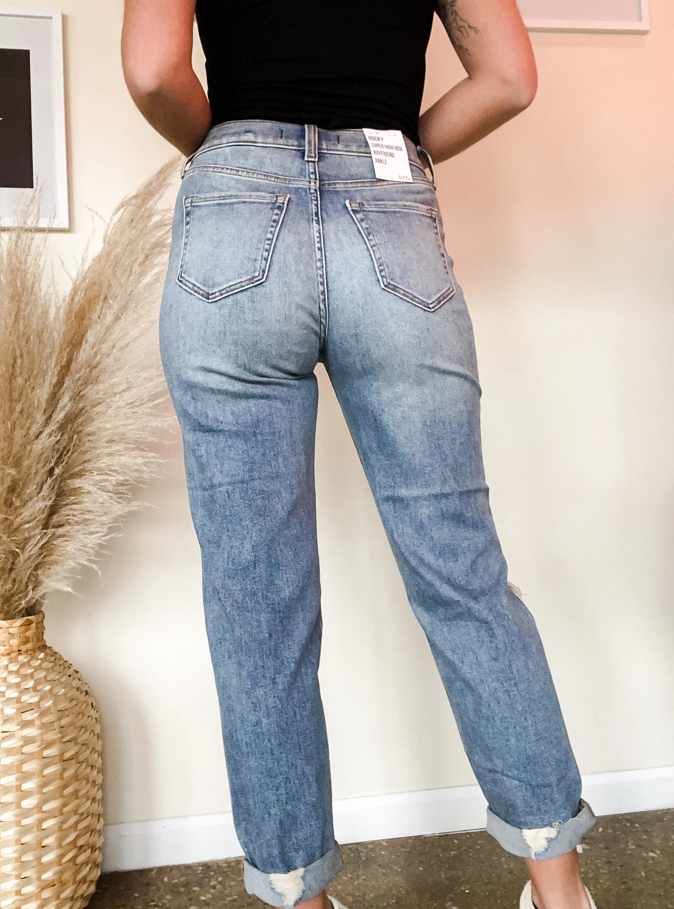 ROCKY HIGH RISE BOYFRIEND JEANS-MEDIUM WASH