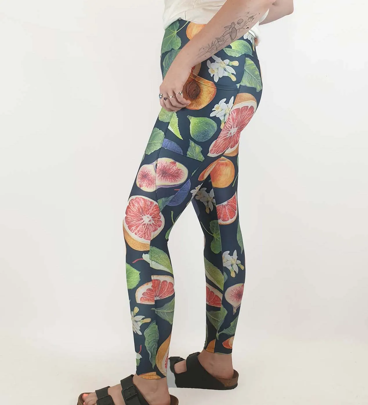 Solomon Street medetteranean fruit print yoga pants size 12