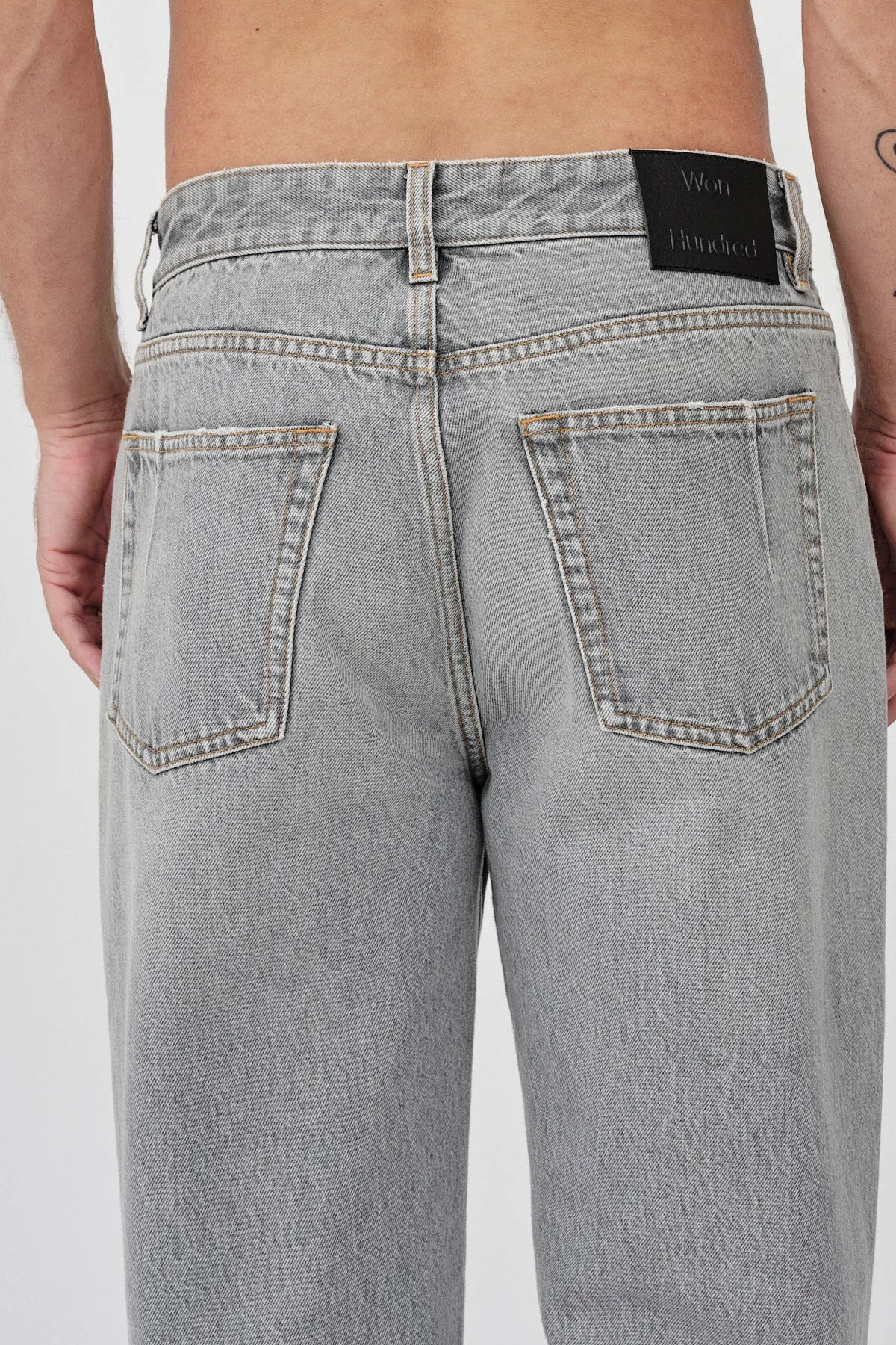 Steve Light Grey 6 - Light Grey