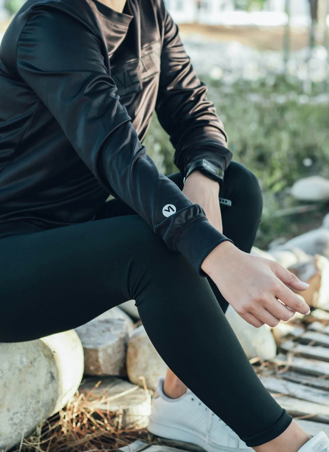 THE JESS CREWNECK TOP | BLACK